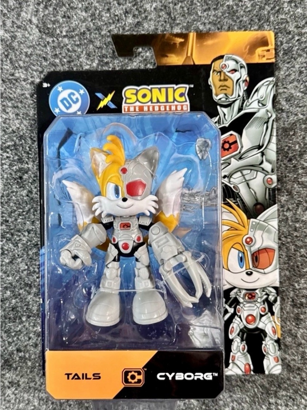 DC x Sonic the Hedgehog TAILS CYBORG 5-inch Action Figure Brand New Superhero
